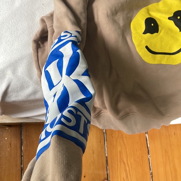 Authentic I See Ghosts crew neck. Fits size medium/ size small - Picture 3 of 4